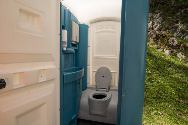Best Event porta potty rental  in Muscatine, IA