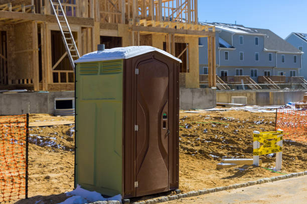 Best Porta potty delivery and setup  in Muscatine, IA