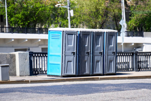 Best Portable toilet rental cost  in Muscatine, IA